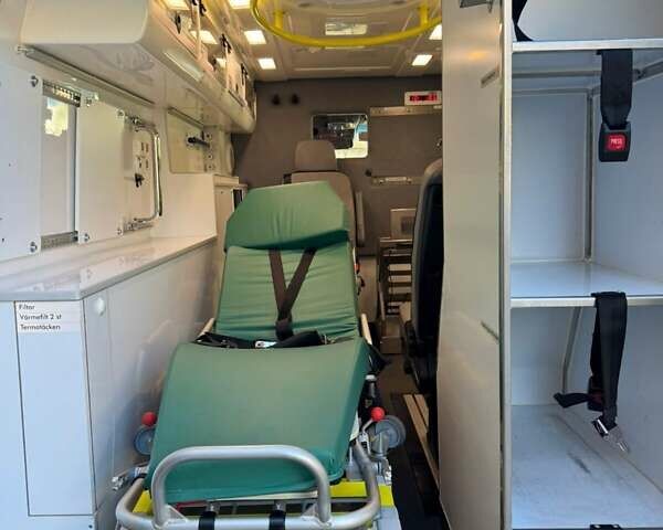 Желтый Мерседес Sprinter, объемом двигателя 0 л и пробегом 156 тыс. км за 33500 $, фото 5 на Automoto.ua