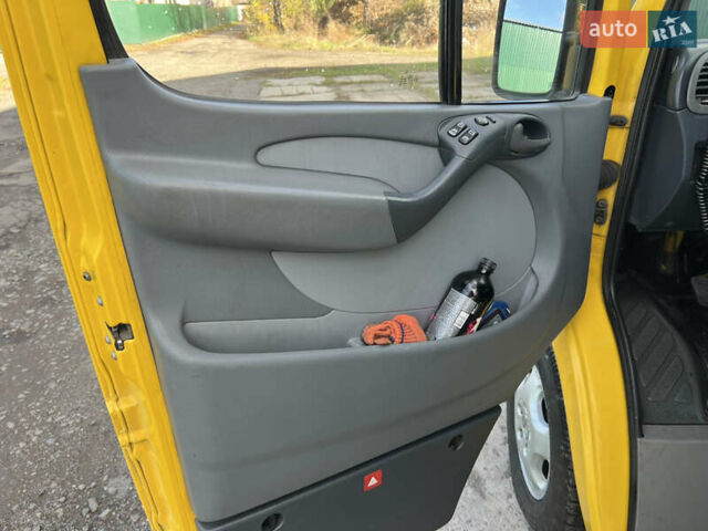 Мерседес Sprinter 2004 у Горохів на Automoto.ua Жовтий Мерседес Sprinter, об'ємом двигуна 2.15 л та пробігом 545 тис. км за 11500 $, фото 14 на Automoto.ua