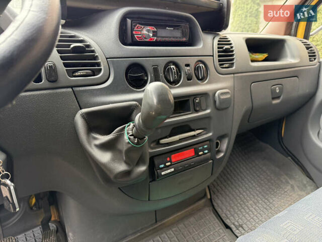 Жовтий Мерседес Sprinter, об'ємом двигуна 2.2 л та пробігом 345 тис. км за 9999 $, фото 13 на Automoto.ua