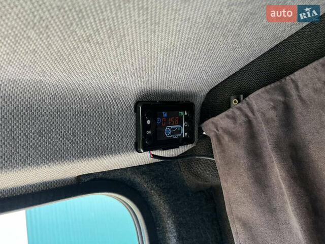 Мерседес Sprinter 2004 у Горохів на Automoto.ua Жовтий Мерседес Sprinter, об'ємом двигуна 2.15 л та пробігом 545 тис. км за 11500 $, фото 23 на Automoto.ua