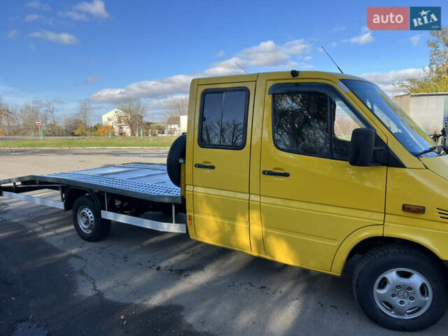 Мерседес Sprinter 2004 у Горохів на Automoto.ua Жовтий Мерседес Sprinter, об'ємом двигуна 2.15 л та пробігом 545 тис. км за 11500 $, фото 3 на Automoto.ua