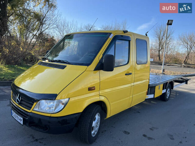 Мерседес Sprinter 2004 у Горохів на Automoto.ua Жовтий Мерседес Sprinter, об'ємом двигуна 2.15 л та пробігом 545 тис. км за 11500 $, фото 2 на Automoto.ua