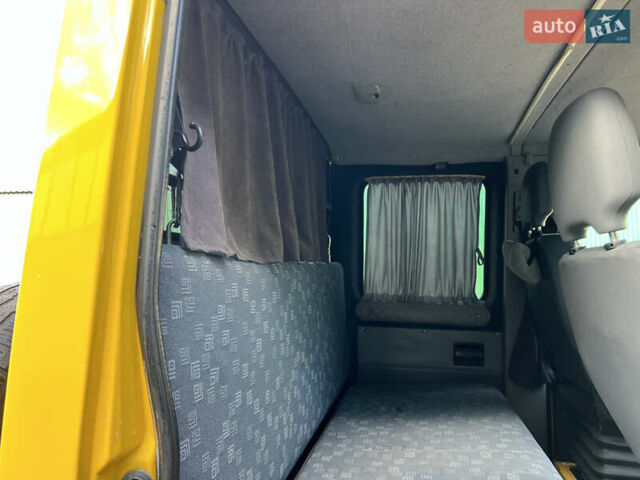 Мерседес Sprinter 2004 у Горохів на Automoto.ua Жовтий Мерседес Sprinter, об'ємом двигуна 2.15 л та пробігом 545 тис. км за 11500 $, фото 19 на Automoto.ua