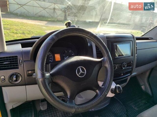Жовтий Мерседес Sprinter, об'ємом двигуна 2.99 л та пробігом 432 тис. км за 16800 $, фото 36 на Automoto.ua