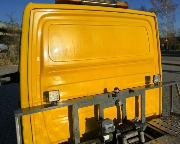 Жовтий Мерседес Sprinter, об'ємом двигуна 2.99 л та пробігом 432 тис. км за 16800 $, фото 23 на Automoto.ua