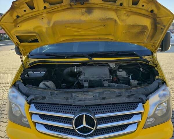 Жовтий Мерседес Sprinter, об'ємом двигуна 2.99 л та пробігом 432 тис. км за 16800 $, фото 25 на Automoto.ua