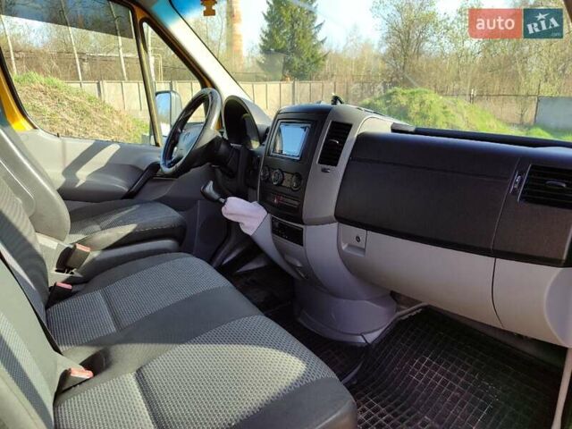 Жовтий Мерседес Sprinter, об'ємом двигуна 2.99 л та пробігом 432 тис. км за 16800 $, фото 32 на Automoto.ua