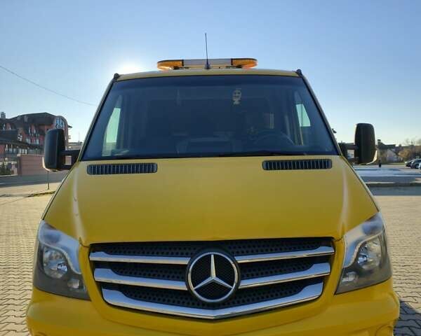 Жовтий Мерседес Sprinter, об'ємом двигуна 2.99 л та пробігом 432 тис. км за 16800 $, фото 12 на Automoto.ua