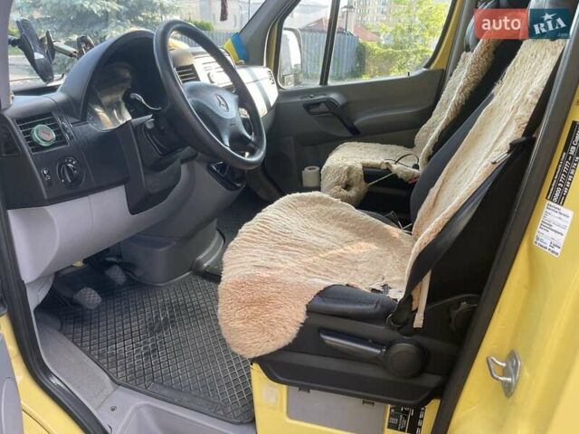 Жовтий Мерседес Sprinter, об'ємом двигуна 2.14 л та пробігом 340 тис. км за 20500 $, фото 10 на Automoto.ua