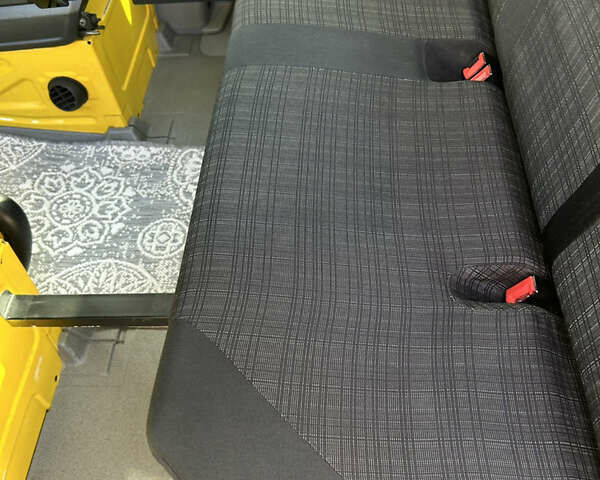 Жовтий Мерседес Sprinter, об'ємом двигуна 2.99 л та пробігом 450 тис. км за 30000 $, фото 27 на Automoto.ua