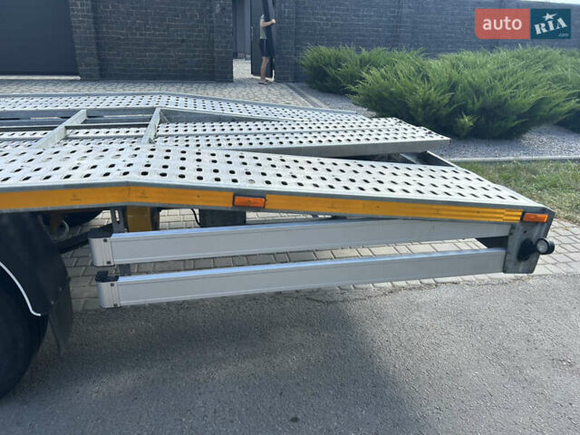 Жовтий Мерседес Sprinter, об'ємом двигуна 2.99 л та пробігом 450 тис. км за 30000 $, фото 38 на Automoto.ua