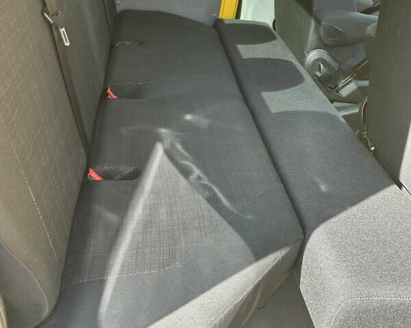 Жовтий Мерседес Sprinter, об'ємом двигуна 2.99 л та пробігом 450 тис. км за 30000 $, фото 39 на Automoto.ua