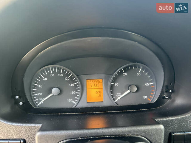 Жовтий Мерседес Sprinter, об'ємом двигуна 2.99 л та пробігом 450 тис. км за 30000 $, фото 41 на Automoto.ua