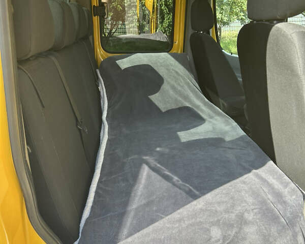 Жовтий Мерседес Sprinter, об'ємом двигуна 2.99 л та пробігом 450 тис. км за 30000 $, фото 47 на Automoto.ua