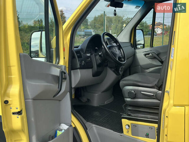 Жовтий Мерседес Sprinter, об'ємом двигуна 2.14 л та пробігом 675 тис. км за 18900 $, фото 18 на Automoto.ua