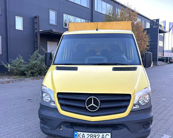 Мерседес Sprinter 2013 в Белой Церкве на Automoto.ua Желтый Мерседес Sprinter, объемом двигателя 2.2 л и пробегом 329 тыс. км за 17500 $, фото 7 на Automoto.ua