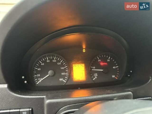 Желтый Мерседес Sprinter, объемом двигателя 2.2 л и пробегом 264 тыс. км за 16500 $, фото 19 на Automoto.ua