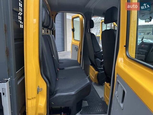 Желтый Мерседес Sprinter, объемом двигателя 2.2 л и пробегом 264 тыс. км за 16500 $, фото 16 на Automoto.ua