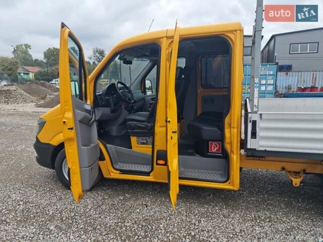 Желтый Мерседес Sprinter, объемом двигателя 2.1 л и пробегом 285 тыс. км за 20300 $, фото 16 на Automoto.ua