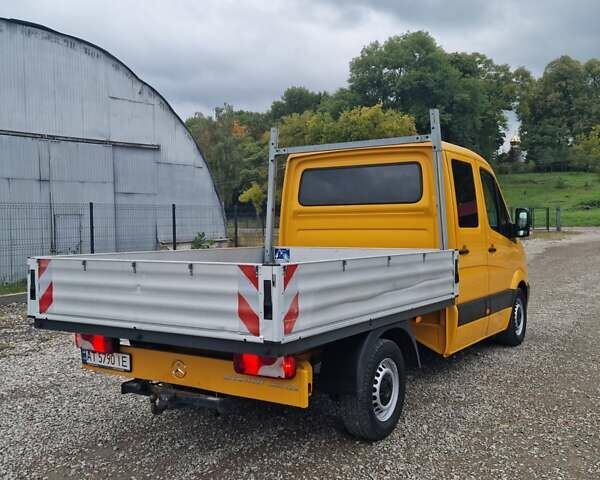 Желтый Мерседес Sprinter, объемом двигателя 2.1 л и пробегом 285 тыс. км за 20300 $, фото 3 на Automoto.ua