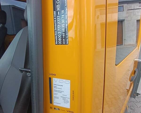 Желтый Мерседес Sprinter, объемом двигателя 2.2 л и пробегом 283 тыс. км за 21900 $, фото 40 на Automoto.ua