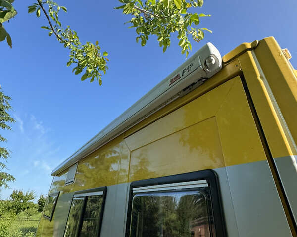 Желтый Мерседес Sprinter, объемом двигателя 2.3 л и пробегом 158 тыс. км за 42000 $, фото 77 на Automoto.ua