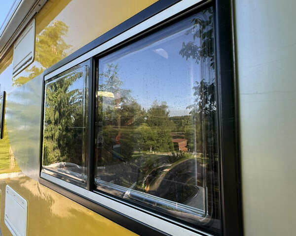 Желтый Мерседес Sprinter, объемом двигателя 2.3 л и пробегом 158 тыс. км за 42000 $, фото 13 на Automoto.ua