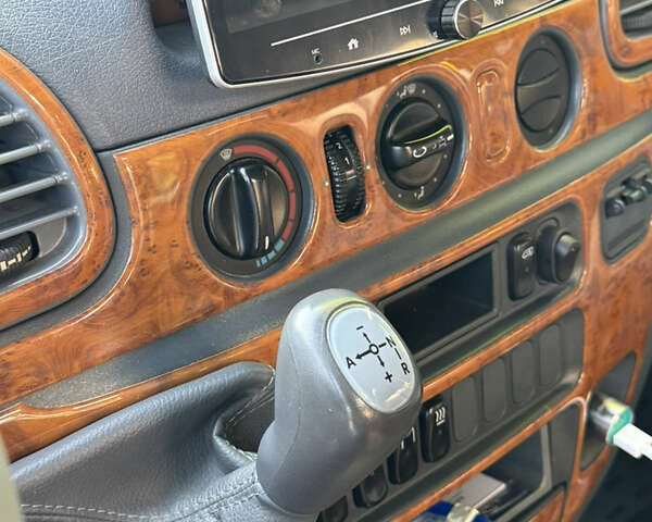 Желтый Мерседес Sprinter, объемом двигателя 2.3 л и пробегом 158 тыс. км за 42000 $, фото 86 на Automoto.ua