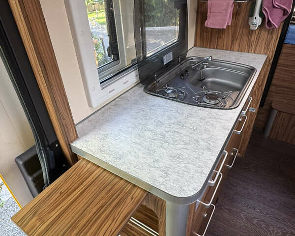 Желтый Мерседес Sprinter, объемом двигателя 2.3 л и пробегом 158 тыс. км за 42000 $, фото 26 на Automoto.ua
