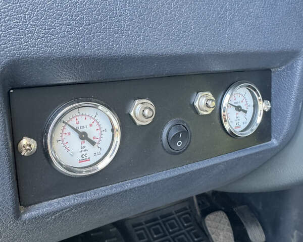 Желтый Мерседес Sprinter, объемом двигателя 2.3 л и пробегом 158 тыс. км за 42000 $, фото 84 на Automoto.ua