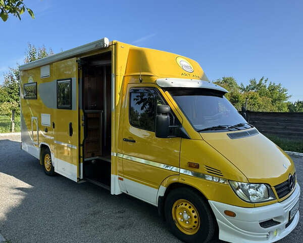 Желтый Мерседес Sprinter, объемом двигателя 2.3 л и пробегом 158 тыс. км за 42000 $, фото 83 на Automoto.ua