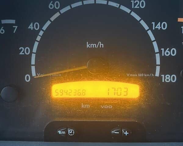 Жовтий Мерседес Sprinter, об'ємом двигуна 2.69 л та пробігом 596 тис. км за 11500 $, фото 7 на Automoto.ua