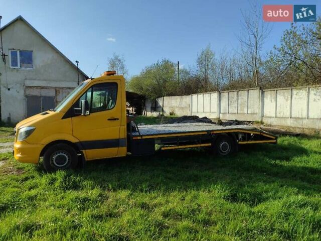 Желтый Мерседес Sprinter, объемом двигателя 2.99 л и пробегом 432 тыс. км за 20900 $, фото 4 на Automoto.ua