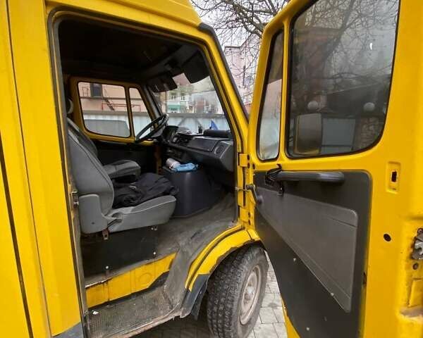 Жовтий Мерседес Sprinter, об'ємом двигуна 2.3 л та пробігом 399 тис. км за 3300 $, фото 4 на Automoto.ua
