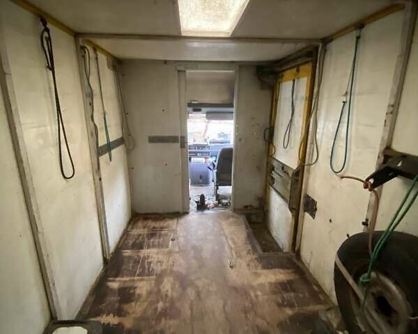 Жовтий Мерседес Sprinter, об'ємом двигуна 2.3 л та пробігом 399 тис. км за 3300 $, фото 8 на Automoto.ua