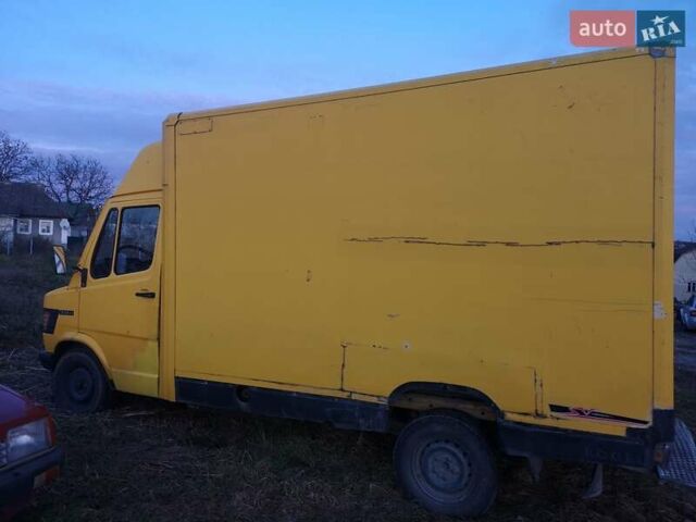 Жовтий Мерседес Sprinter, об'ємом двигуна 0 л та пробігом 720 тис. км за 2300 $, фото 6 на Automoto.ua