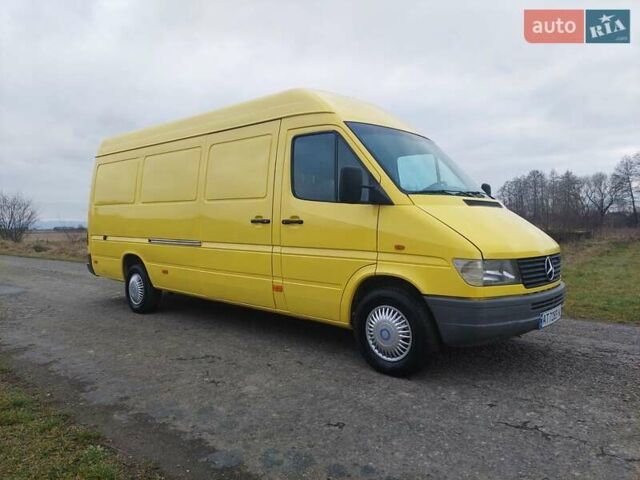 Желтый Мерседес Sprinter, объемом двигателя 2.87 л и пробегом 560 тыс. км за 8999 $, фото 13 на Automoto.ua