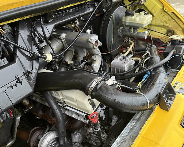 Желтый Мерседес Sprinter, объемом двигателя 3 л и пробегом 100 тыс. км за 4000 $, фото 8 на Automoto.ua