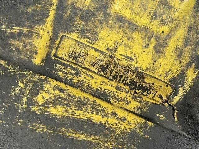 Желтый Мерседес Sprinter, объемом двигателя 2.1 л и пробегом 777 тыс. км за 1500 $, фото 1 на Automoto.ua