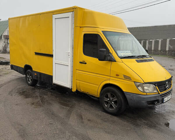 Жовтий Мерседес Sprinter, об'ємом двигуна 2.15 л та пробігом 406 тис. км за 6500 $, фото 2 на Automoto.ua