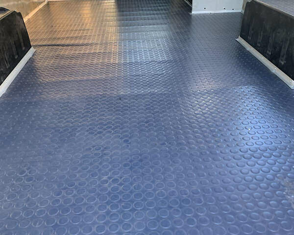 Жовтий Мерседес Sprinter, об'ємом двигуна 0 л та пробігом 141 тис. км за 13700 $, фото 3 на Automoto.ua