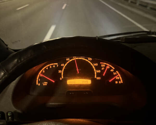 Жовтий Мерседес Sprinter, об'ємом двигуна 2.15 л та пробігом 406 тис. км за 6500 $, фото 7 на Automoto.ua