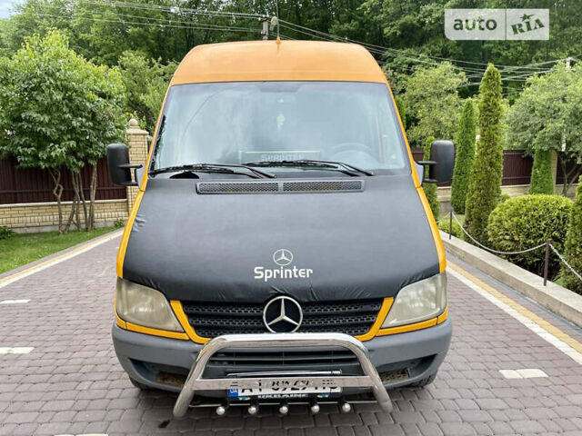 Желтый Мерседес Sprinter, объемом двигателя 2.2 л и пробегом 890 тыс. км за 6950 $, фото 12 на Automoto.ua