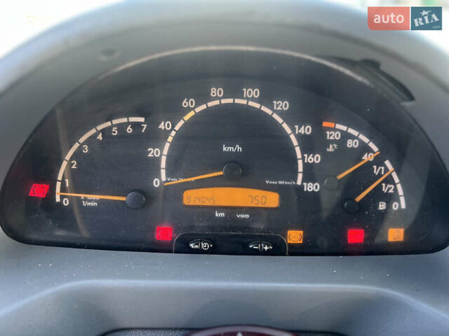 Желтый Мерседес Sprinter, объемом двигателя 2.15 л и пробегом 914 тыс. км за 8000 $, фото 15 на Automoto.ua