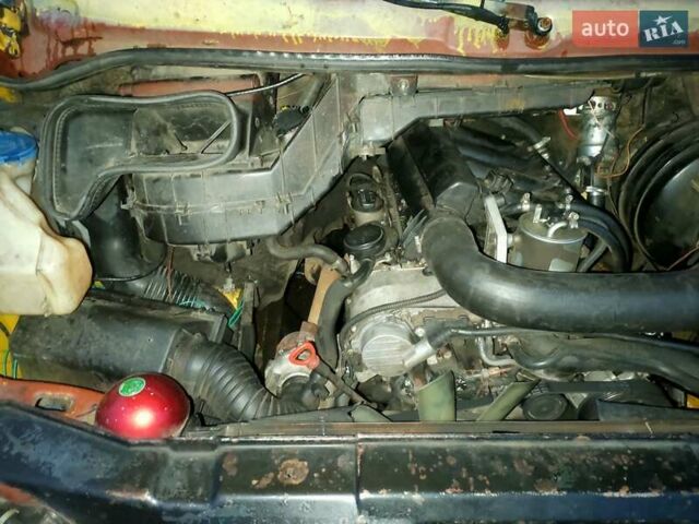 Желтый Мерседес Sprinter, объемом двигателя 2.2 л и пробегом 100 тыс. км за 9000 $, фото 13 на Automoto.ua