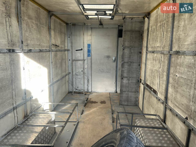 Желтый Мерседес Sprinter, объемом двигателя 2.15 л и пробегом 914 тыс. км за 8000 $, фото 17 на Automoto.ua