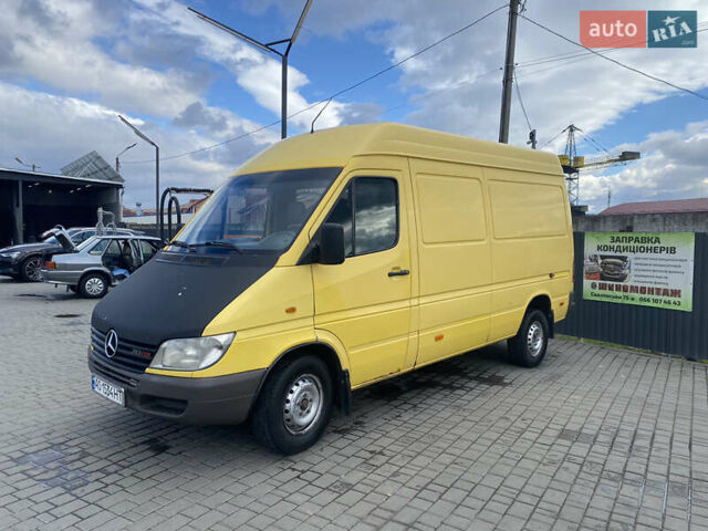 Желтый Мерседес Sprinter, объемом двигателя 2.15 л и пробегом 600 тыс. км за 7900 $, фото 4 на Automoto.ua