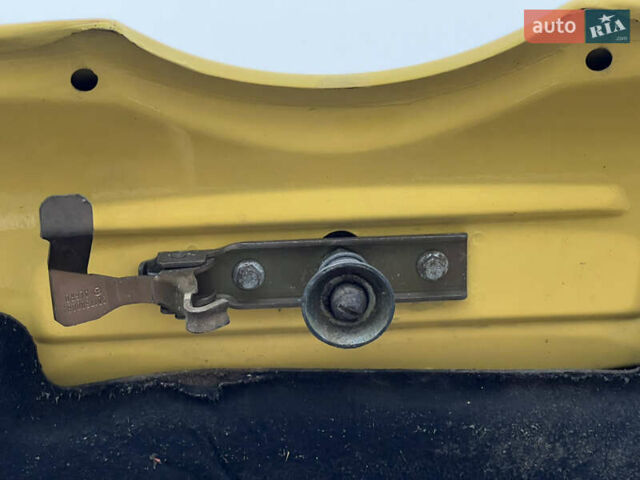 Желтый Мерседес Sprinter, объемом двигателя 2.7 л и пробегом 370 тыс. км за 10700 $, фото 56 на Automoto.ua
