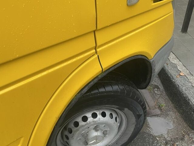 Жовтий Мерседес Sprinter, об'ємом двигуна 2.1 л та пробігом 450 тис. км за 7100 $, фото 1 на Automoto.ua
