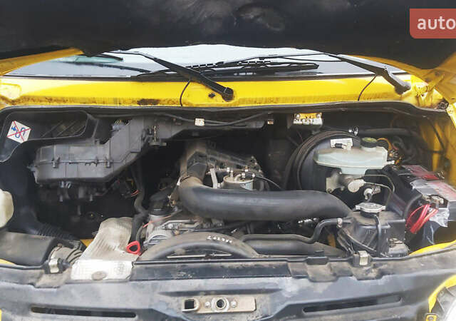 Жовтий Мерседес Sprinter, об'ємом двигуна 2.2 л та пробігом 272 тис. км за 7900 $, фото 3 на Automoto.ua